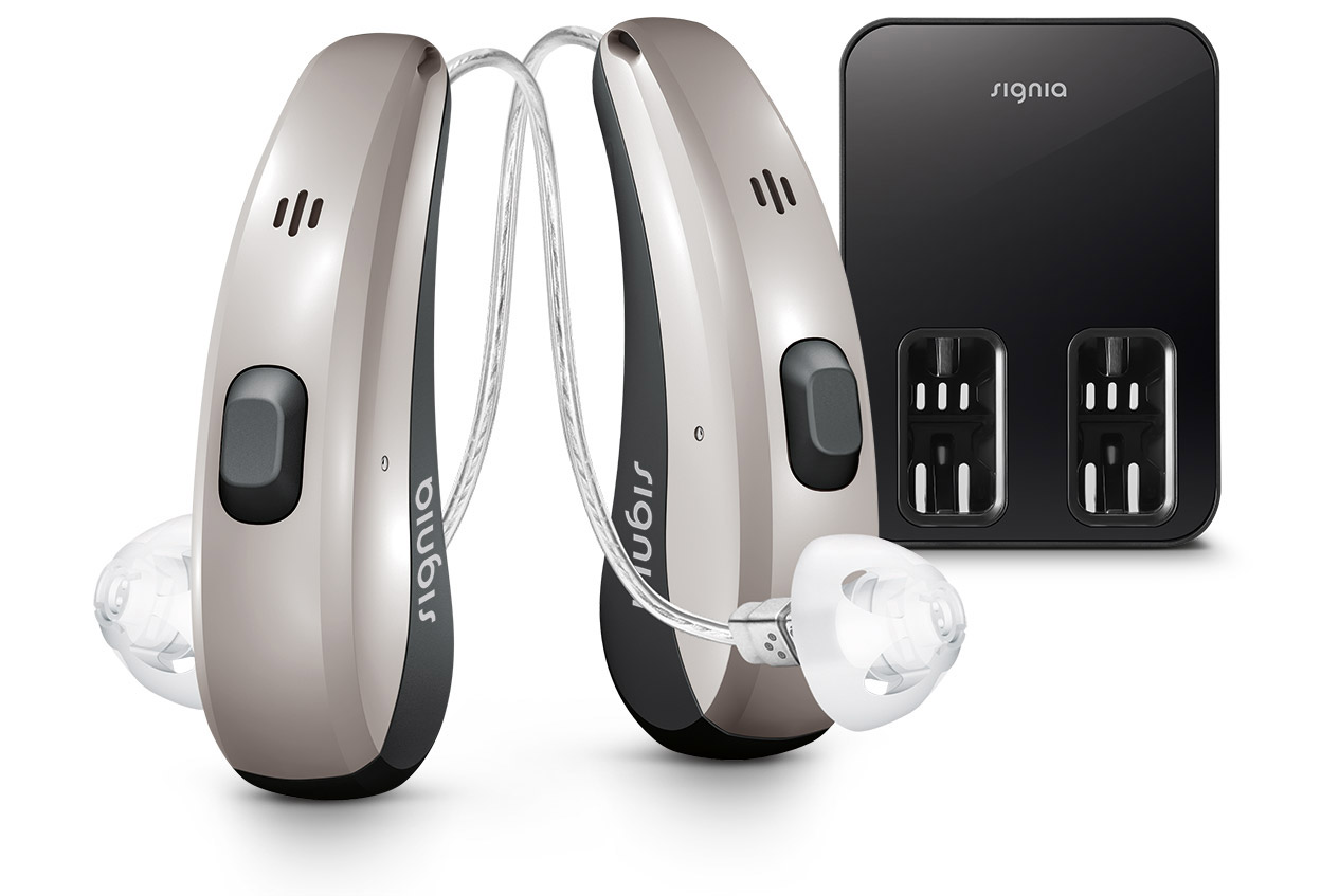 Pure-Charge-Go-Nx_with-charger_Signia_1248px 2